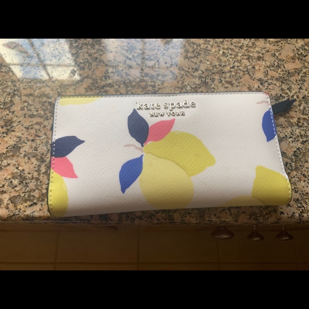 Kate Spade Lemon wallet